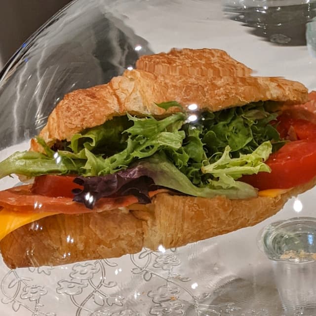 Photo of the dish “Croissant Sandwich”