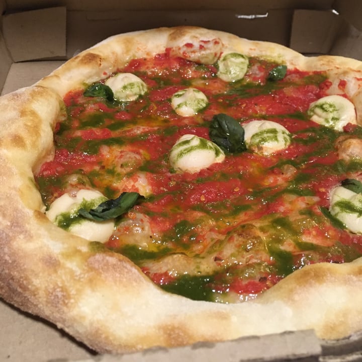 photo of Mudrá Pizza Margherita shared by @lauchis on  05 Jun 2021 - review