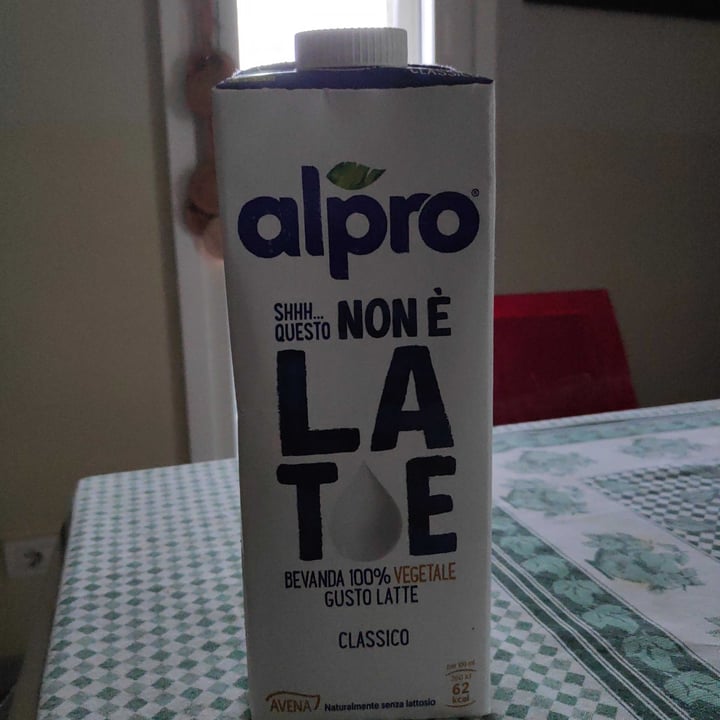 review photo of Alpro NON È LATTE Classico shared by @transeat on 01 Nov 2022 - review