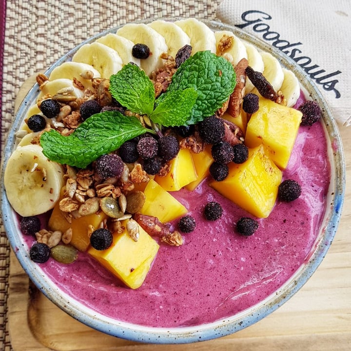 photo of Goodsouls Kitchen Berry Smoothie Bowl shared by @doucefrugalite on  23 Sep 2019 - review