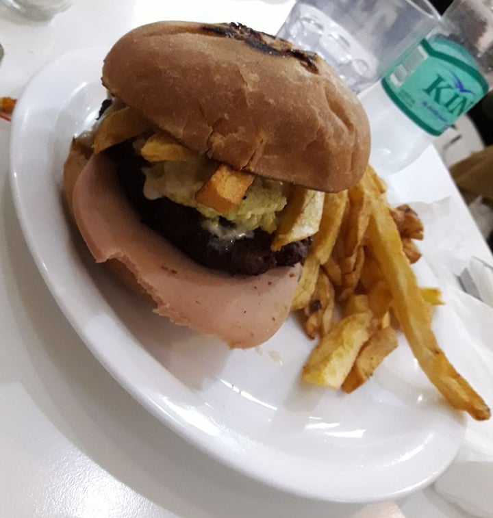 photo of Loving Hut Microcentro V-egg Burguer shared by @amaranta1963 on  26 Aug 2019 - review