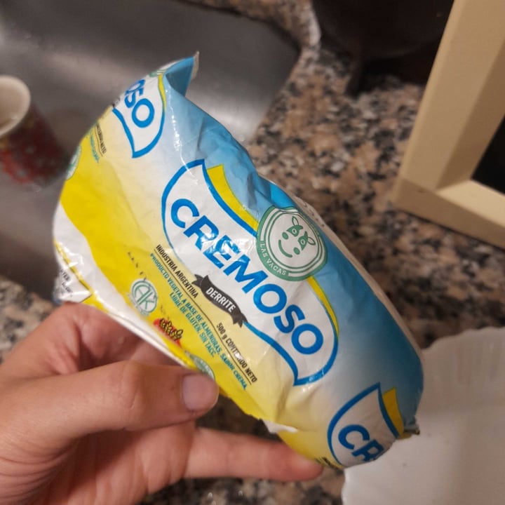 photo of Felices Las Vacas Queso Cremoso shared by @julyahum on  16 Jul 2022 - review