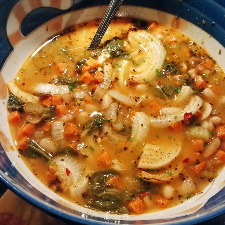 review photo of Green Chef Tuscan White Bean & Chard Soup shared by @cierra on 17 Oct 2022 - review
