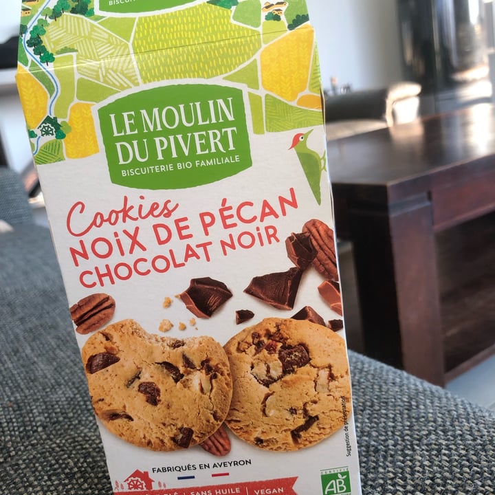 photo of Le Moulin Du Pivert Cookies Noix de Pécan Chocolat Noir shared by @lolaaaaaaaa on  08 May 2022 - review