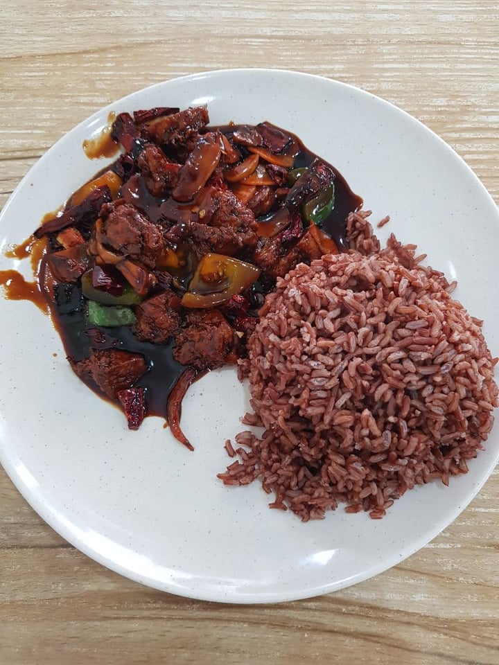 photo of SHU Vegetarian Chilli Chicken Pieces Rice 宮保雞丁飯 shared by @shanna on  16 Jan 2020 - review