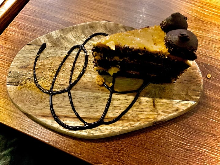 photo of Unity Diner Salted Caramel Cake shared by @sh0405 on  01 Apr 2020 - review