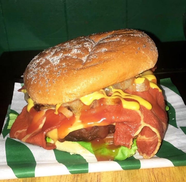 review photo of Samphire Brasserie (unknown) Specials Burger shared by @sophieveena on 01 Apr 2020 - review