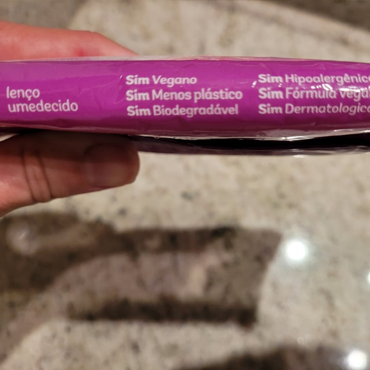 review photo of Needs Lenço umedecido íntimo shared by @fernandacampanha on 05 May 2022 - review