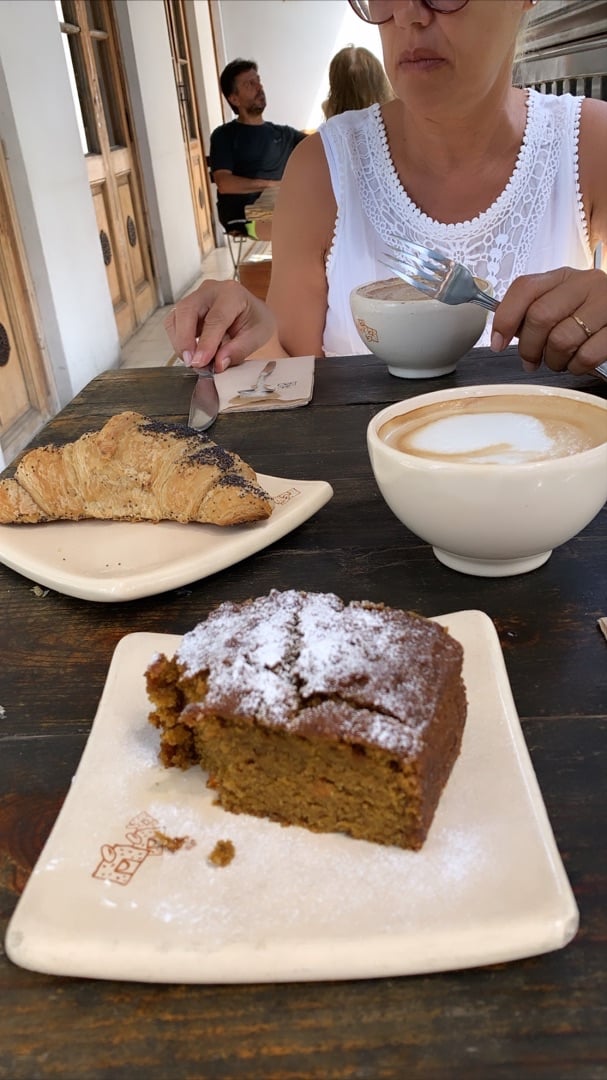 photo of Le Pain Quotidien Nordelta Budin De Zanahoria shared by @mechirontosi on  14 Jan 2020 - review