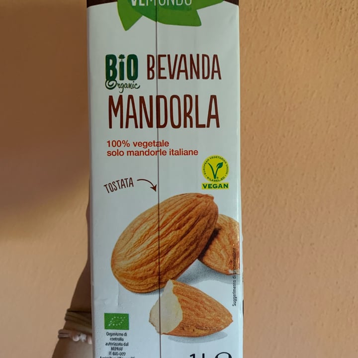 review photo of Vemondo Bevanda alla mandorla shared by @simplyniky on 22 Aug 2022 - review