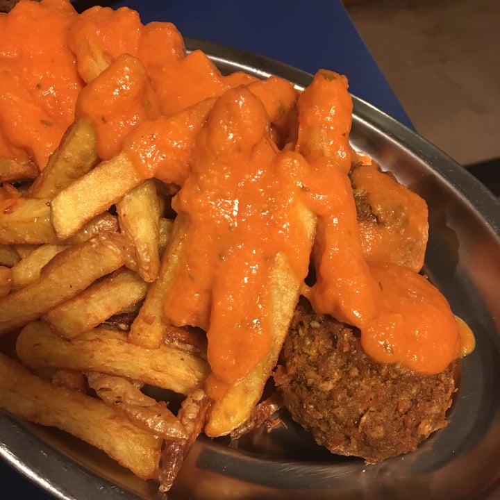 review photo of B13 bar Albóndigas en salsa con patatas shared by @martamct96 on 23 Mar 2020 - review