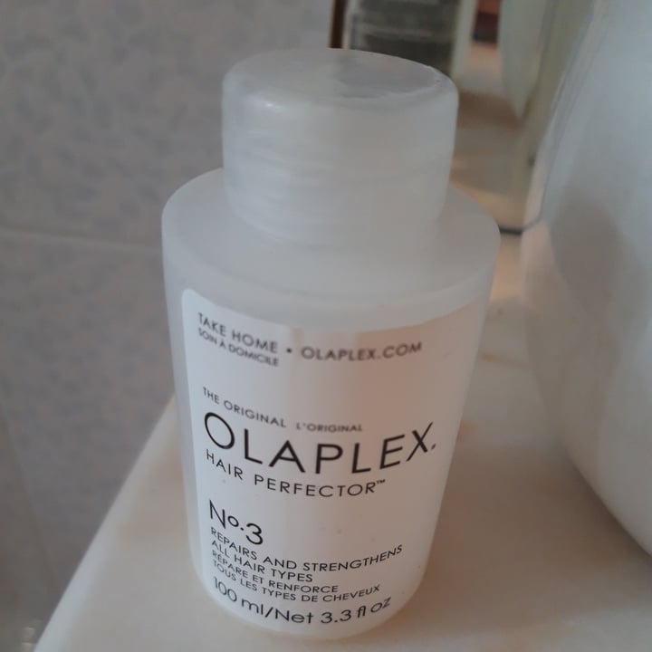 review photo of Olaplex No. 3 hair perfector shared by @sarissima on 04 Apr 2022 - review