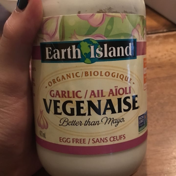 photo of Earth Island Roasted Garlic vegenaise shared by @antispeciste on  02 Dec 2021 - review