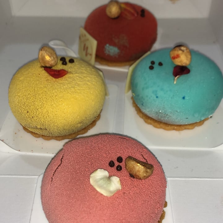 photo of Pasticceria Nora Monoporzione vegana shared by @dariadanilowska on  28 Jul 2022 - review