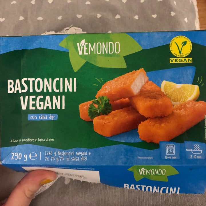 photo of Vemondo Bastoncini Vegani con Salsa Dip shared by @blmkarl on  04 Apr 2022 - review