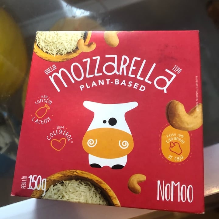 photo of NOMOO Plant-Based Brasil Mozaarella Plant Based shared by @luizas on  15 Oct 2022 - review