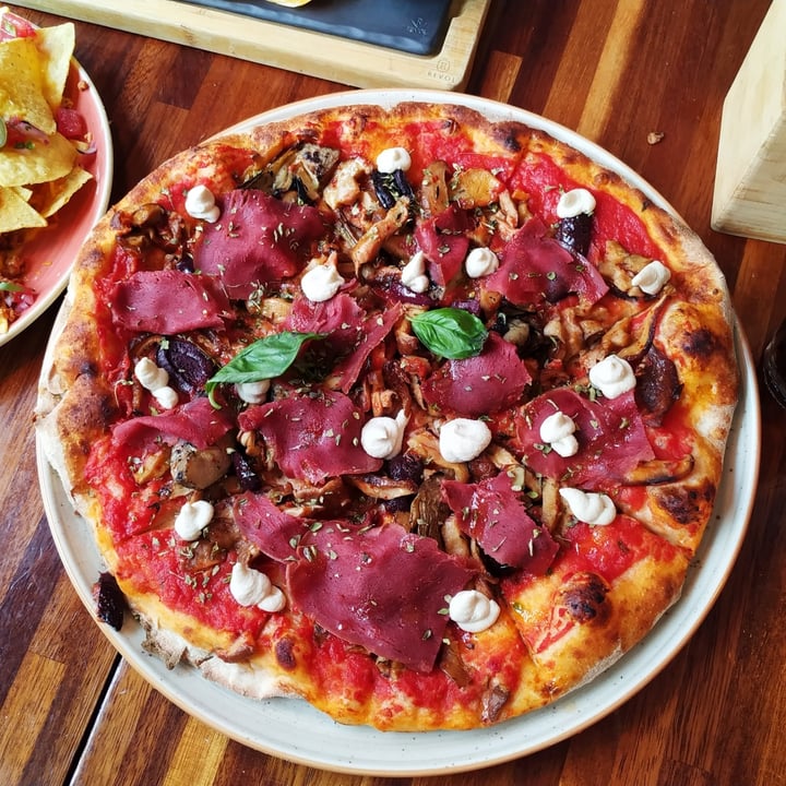 review photo of Blu Bar Pizza capricciosa shared by @gulopu on 29 Aug 2021 - review