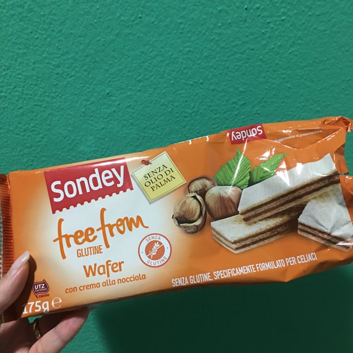 photo of Sondey Wafer Senza Glutine Con Crema Alla Nocciola shared by @mariveg on  02 Dec 2021 - review