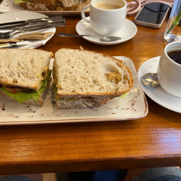 photo of Teapots Sandwich Vegano shared by @santofco on  05 Jun 2022 - review