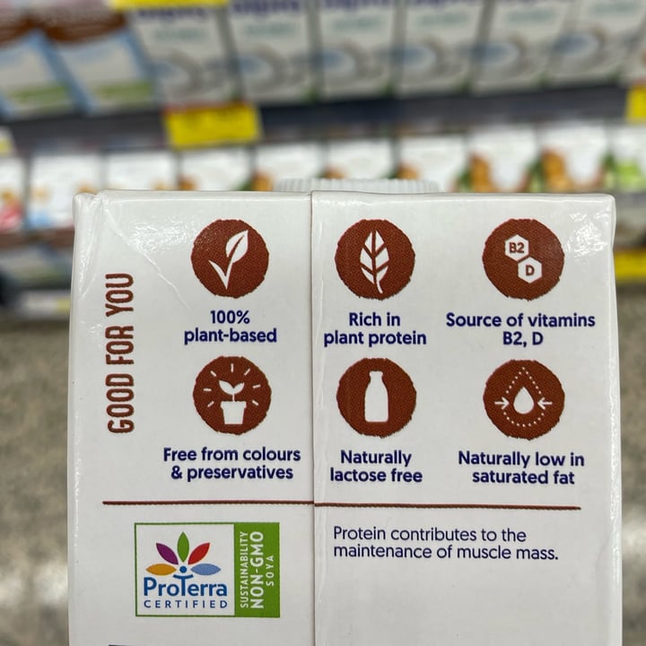 review photo of Alpro Chocolate Flavored Soya Milk shared by @iraghad on 28 May 2022 - review