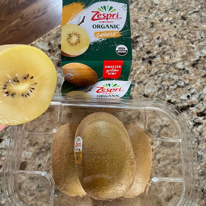 photo of Zespri Sungold Kiwi shared by @veggietable on  28 Jul 2021 - review