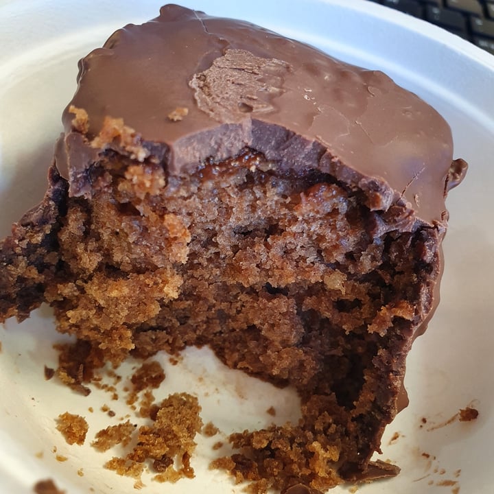 review photo of Magna Cozinha Vegana Tortas veganas shared by @djoaninha on 25 Mar 2022 - review