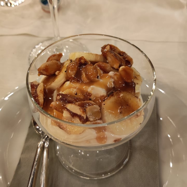 photo of Ristorante La Luce Coppa al caramello mou, con croccante salato di arachidi e banana caramellata shared by @annavice on  01 Jun 2022 - review