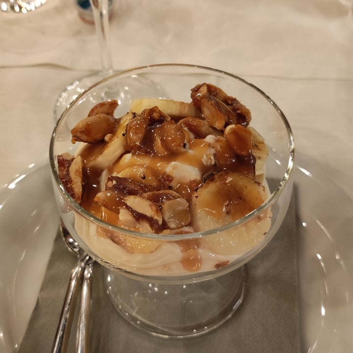 review photo of Ristorante La Luce Coppa al caramello mou, con croccante salato di arachidi e banana caramellata shared by @annavice on 01 Jun 2022 - review