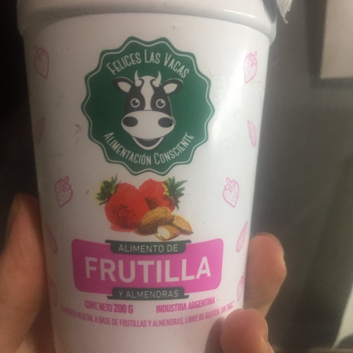 review photo of Felices Las Vacas Yogurt sabor Frutilla shared by @melvegan on 09 Jun 2020 - review