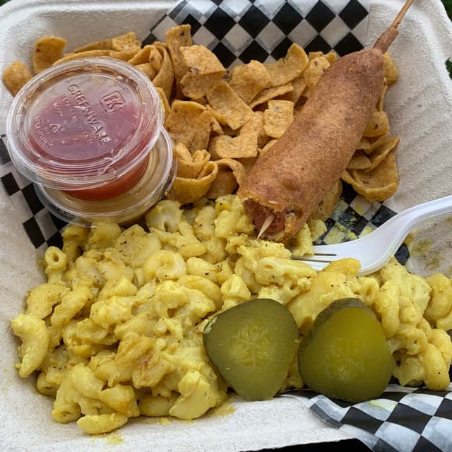 Photo of the dish “Vegan Pogo And Mac And Cheeze”