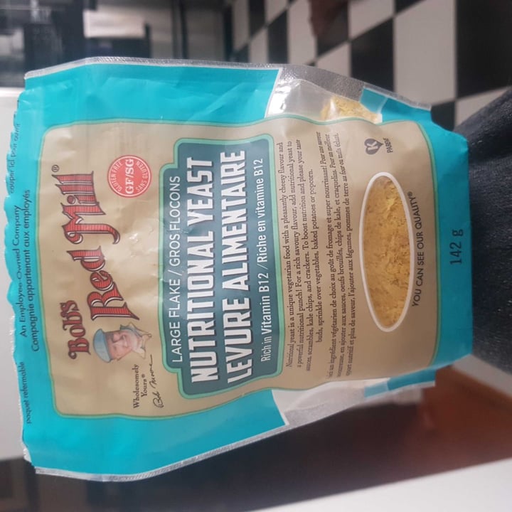 photo of Bob's Red Mill Large Flake Nutritional Yeast shared by @moryski on  15 Apr 2020 - review