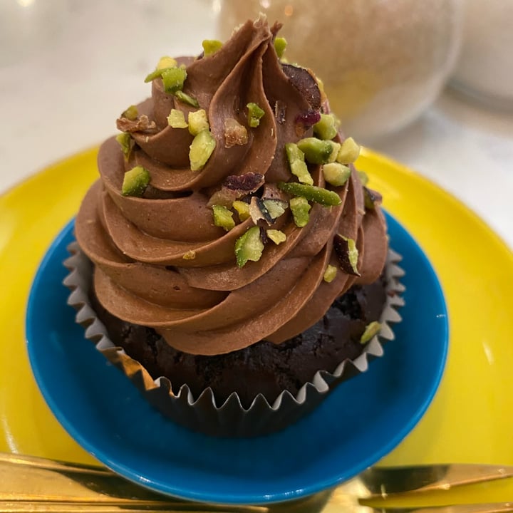 photo of Camelia Bakery Cupcake al cioccolato shared by @pinacari on  28 Nov 2021 - review