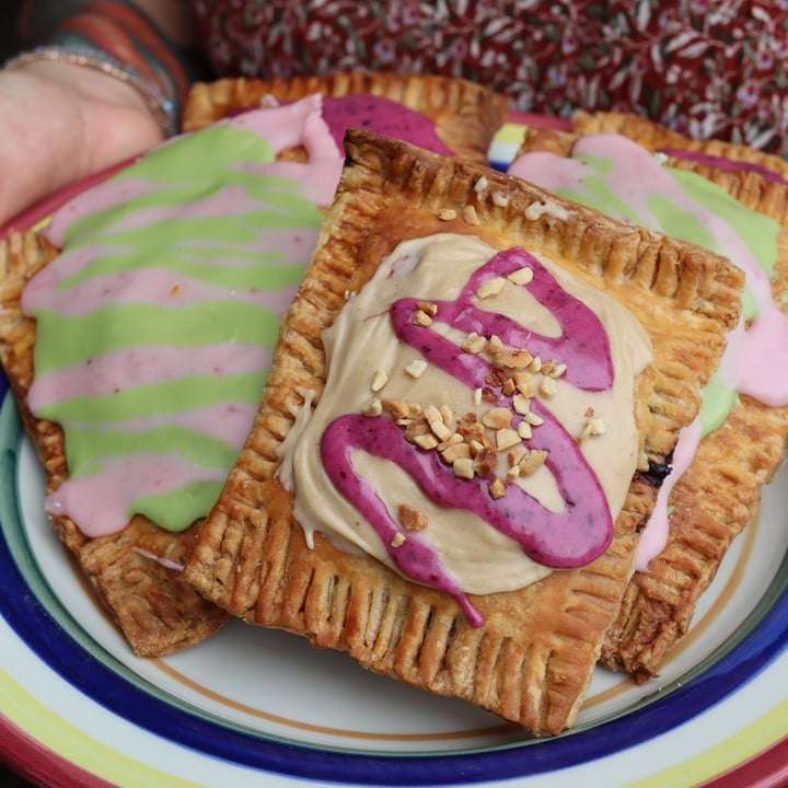 photo of Happy Little Treats PB & J Poptart shared by @lizmaselli on  09 Sep 2022 - review