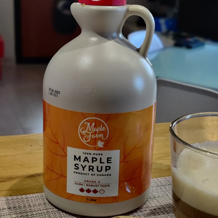 photo of Maple Farm Maple Syrup shared by @simonepagni on  30 Nov 2020 - review