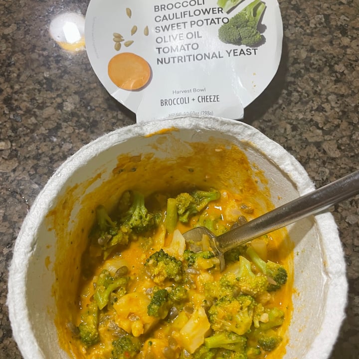 photo of Daily Harvest Broccoli + Cheeze Harvest Bowl shared by @karenasp on  08 Jul 2022 - review