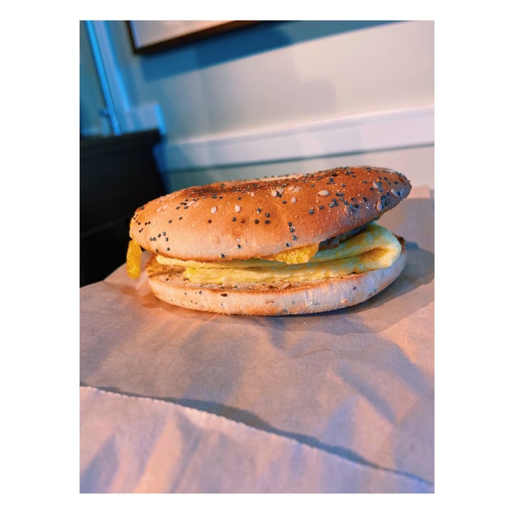 review photo of Peet's Coffee Plant-based Sandwich shared by @groovyjunebug on 31 Jul 2021 - review