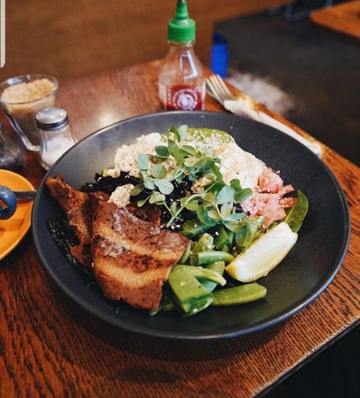 photo of Papercup Coffee Company poké bowl shared by @elizamairimac on  15 Mar 2019 - review