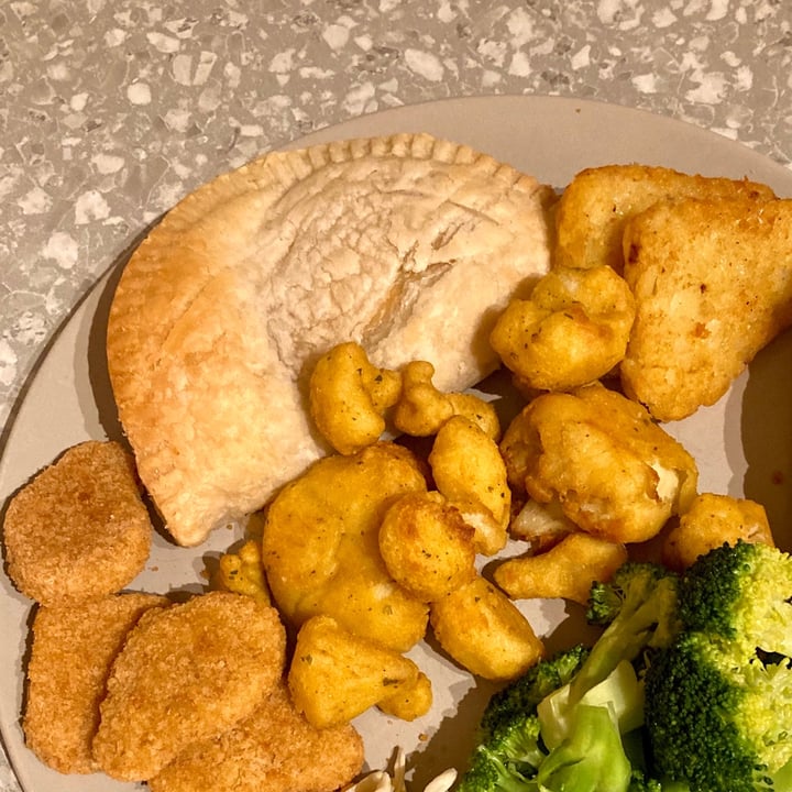 review photo of Naughty Vegan Cheezy Pasties shared by @tiffanykimiko on 26 Jan 2021 - review