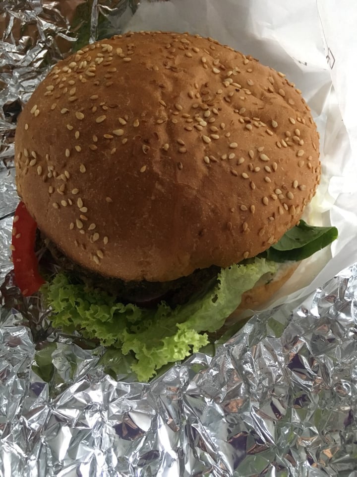 review photo of Krowarzywa Vegan Burger “Fish” Burger shared by @moonbat on 07 Aug 2019 - review
