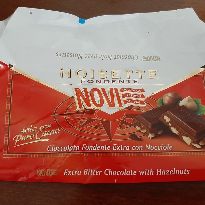 photo of Novi cioccolato fondente extra con nocciole shared by @ermelinda on  18 Aug 2022 - review