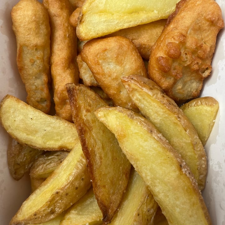 photo of Hakuna Matata Veggie No fish and chips shared by @gateravegana on  17 Sep 2022 - review