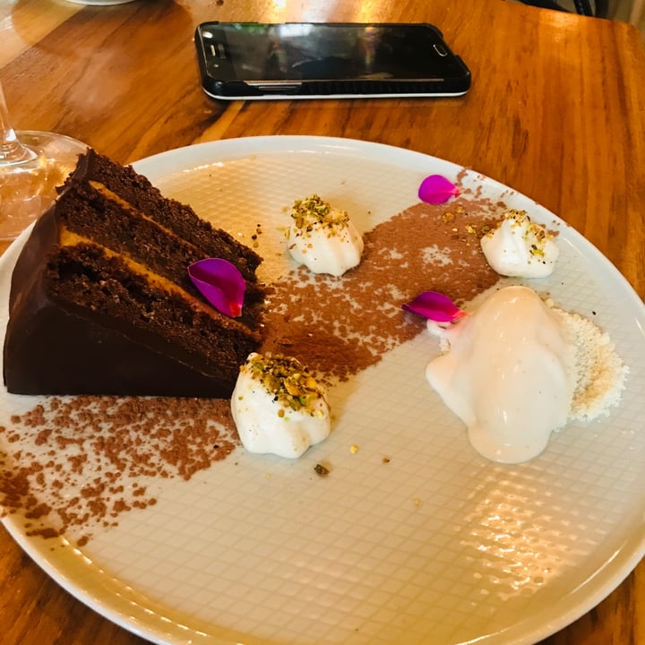 photo of Restaurante Kaime Torta De Chocolate Con Helado De Bainilla shared by @sebacelta on  28 Jun 2021 - review