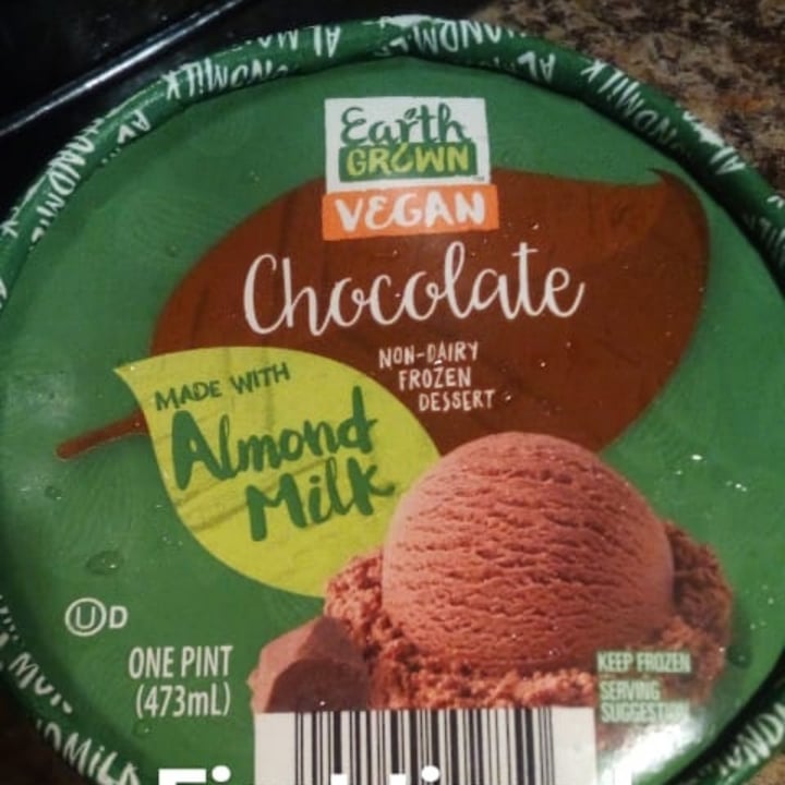 photo of Earth Grown Chocolate Non Dairy Frozen Dessert with Almond Milk shared by @azel on  29 Jun 2020 - review