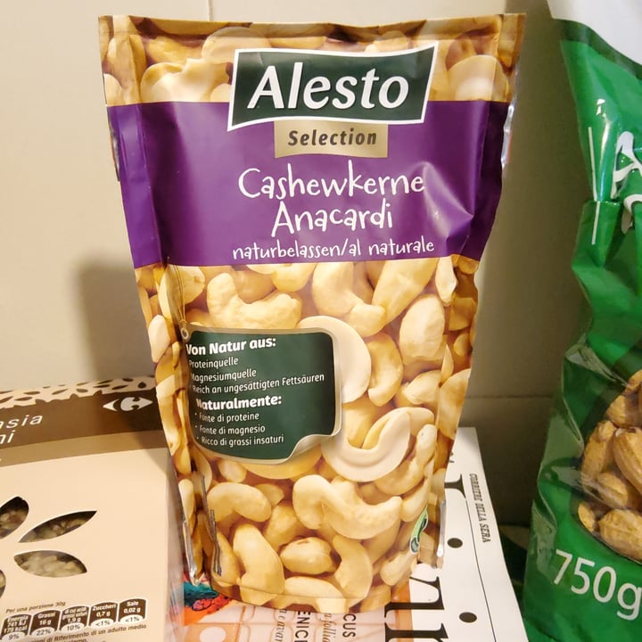 photo of Alesto Anacardi shared by @misstake on  10 May 2022 - review