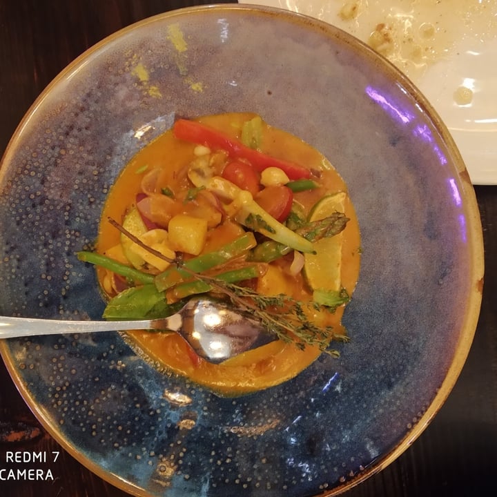 photo of Restaurante The Banana Tree Curry Rojo. shared by @marihania on  27 Aug 2020 - review
