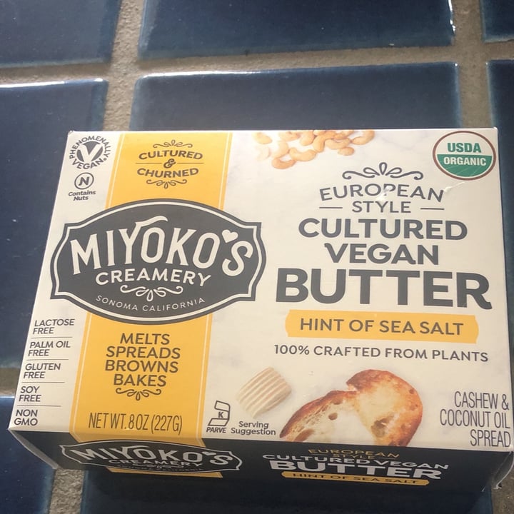 review photo of Miyoko's Creamery European Style Cultured Vegan Butter Hint of Sea Salt shared by @luxevegan on 16 May 2022 - review