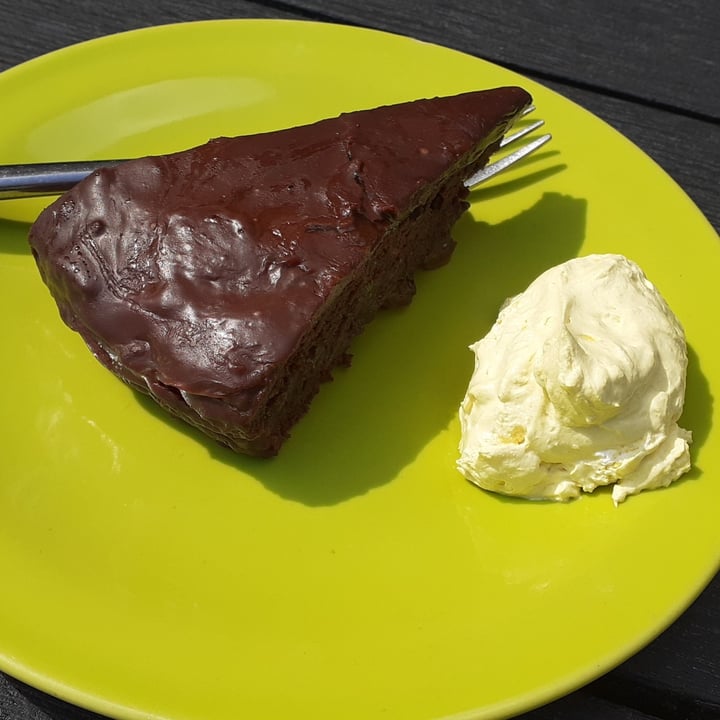 photo of La Vegana Sacher shared by @queenmary on  01 May 2022 - review