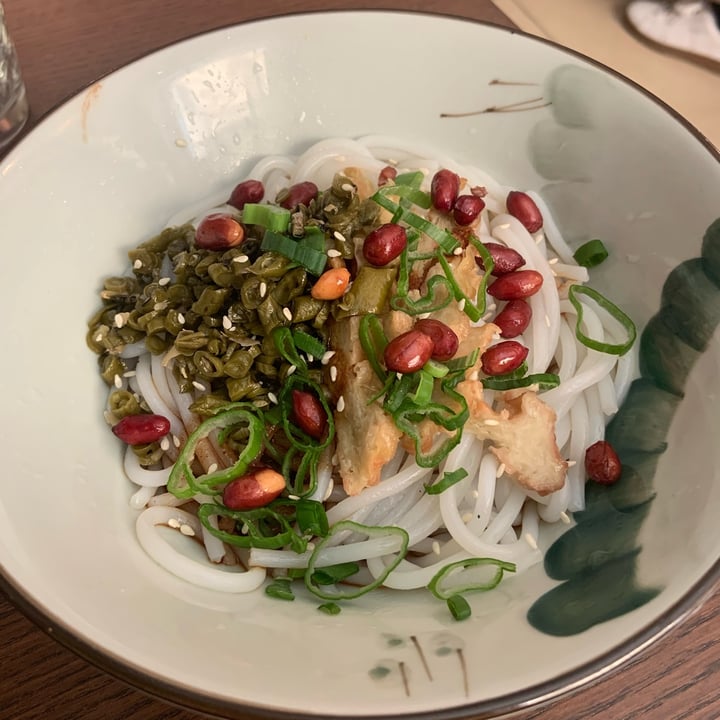 photo of Su Guan - Chinese Veg Spaghetti Di Riso e Seitan Al Gusto GuiLin shared by @elisa98 on  29 Apr 2022 - review