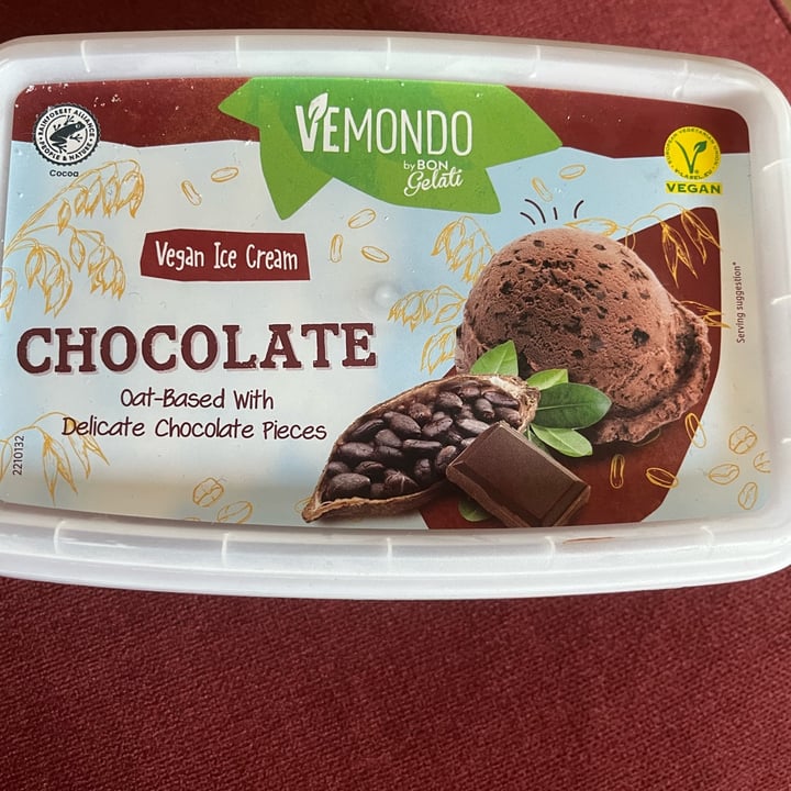 review photo of Vemondo Vegan Ice Cream Chocolate shared by @selenec on 11 Jun 2022 - review
