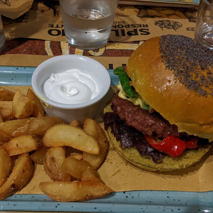 photo of Birrificio Torino Beyond Burger shared by @givliair on  25 Oct 2022 - review